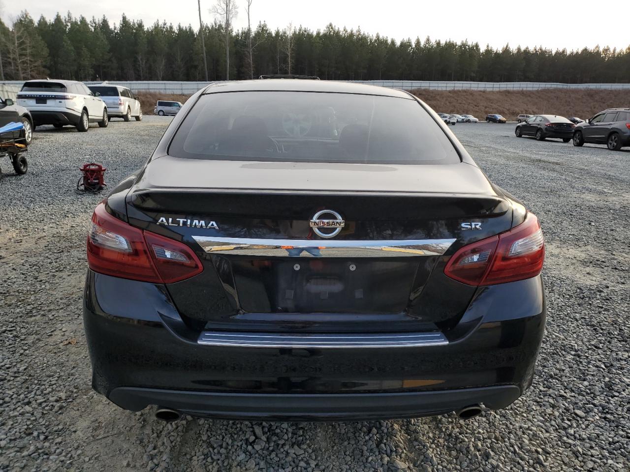 2017 Nissan Altima - Image 6