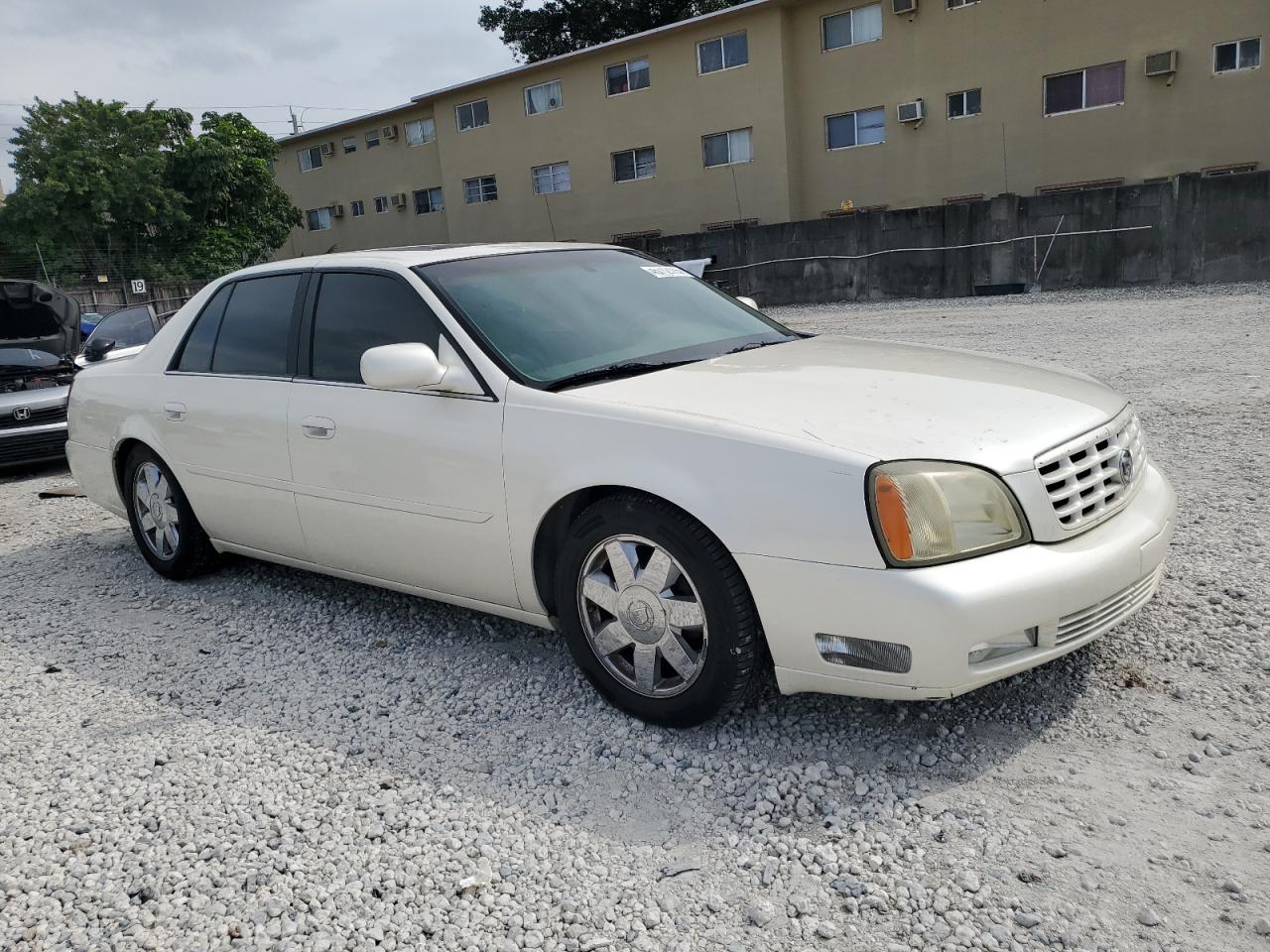 2003 Cadillac De Ville - Image 4