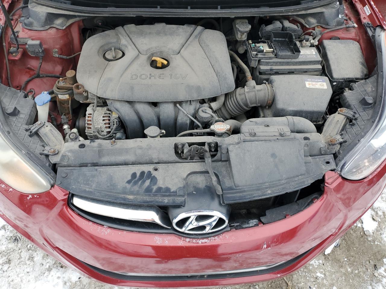 2011 Hyundai Elantra - Image 11