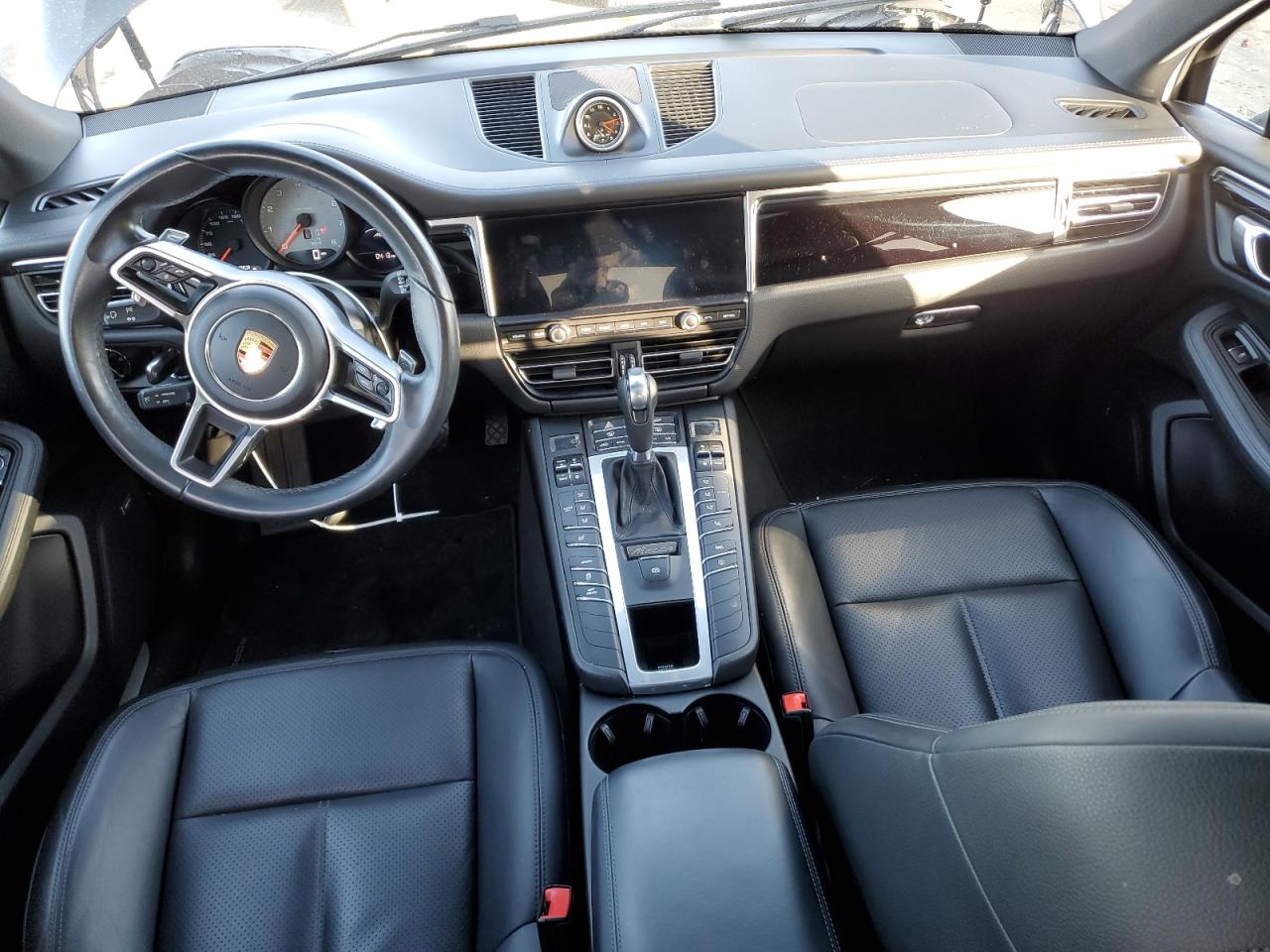 2021 Porsche Macan - Image 8