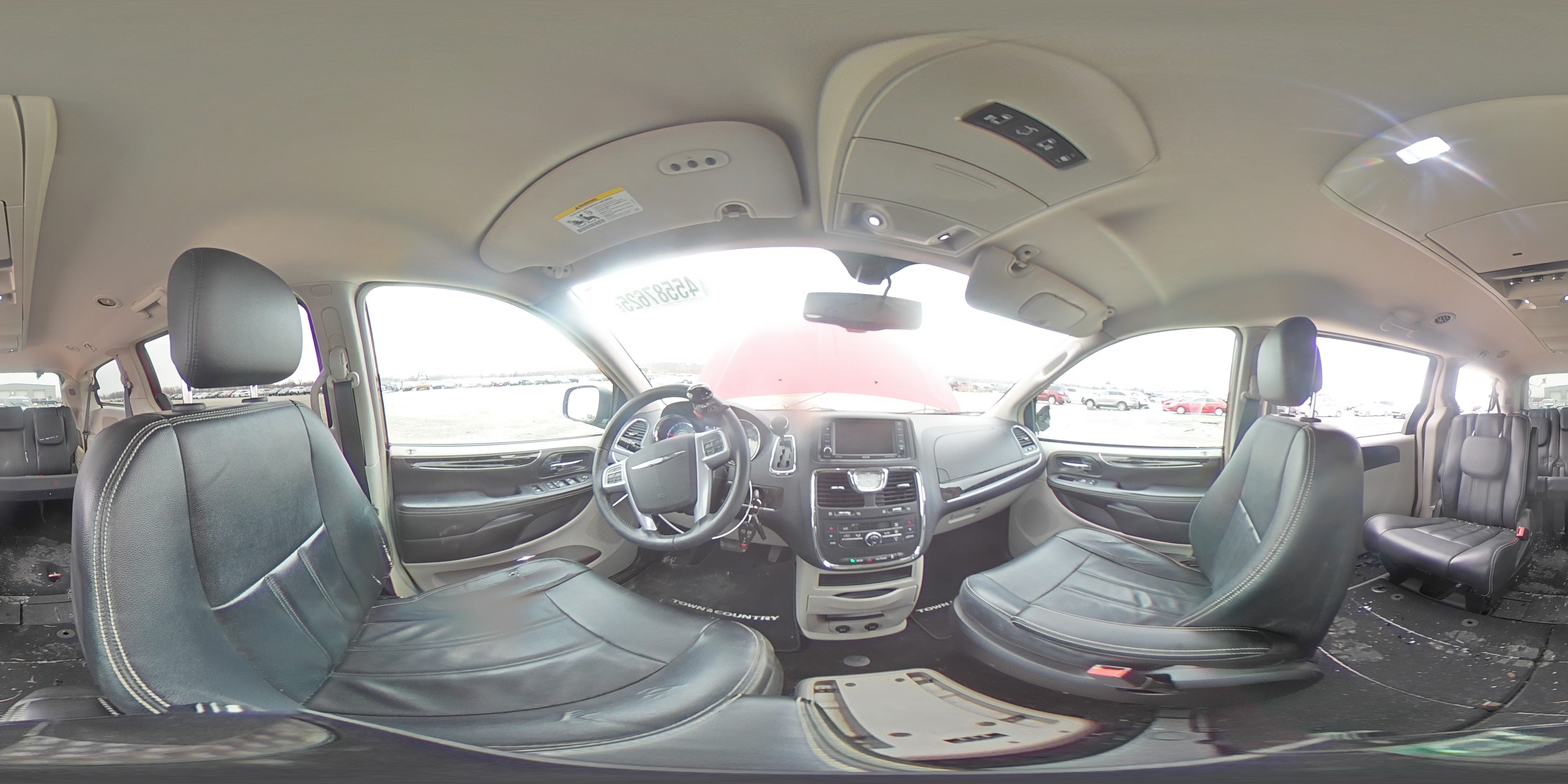2013 Chrysler Town & Country - Image 14
