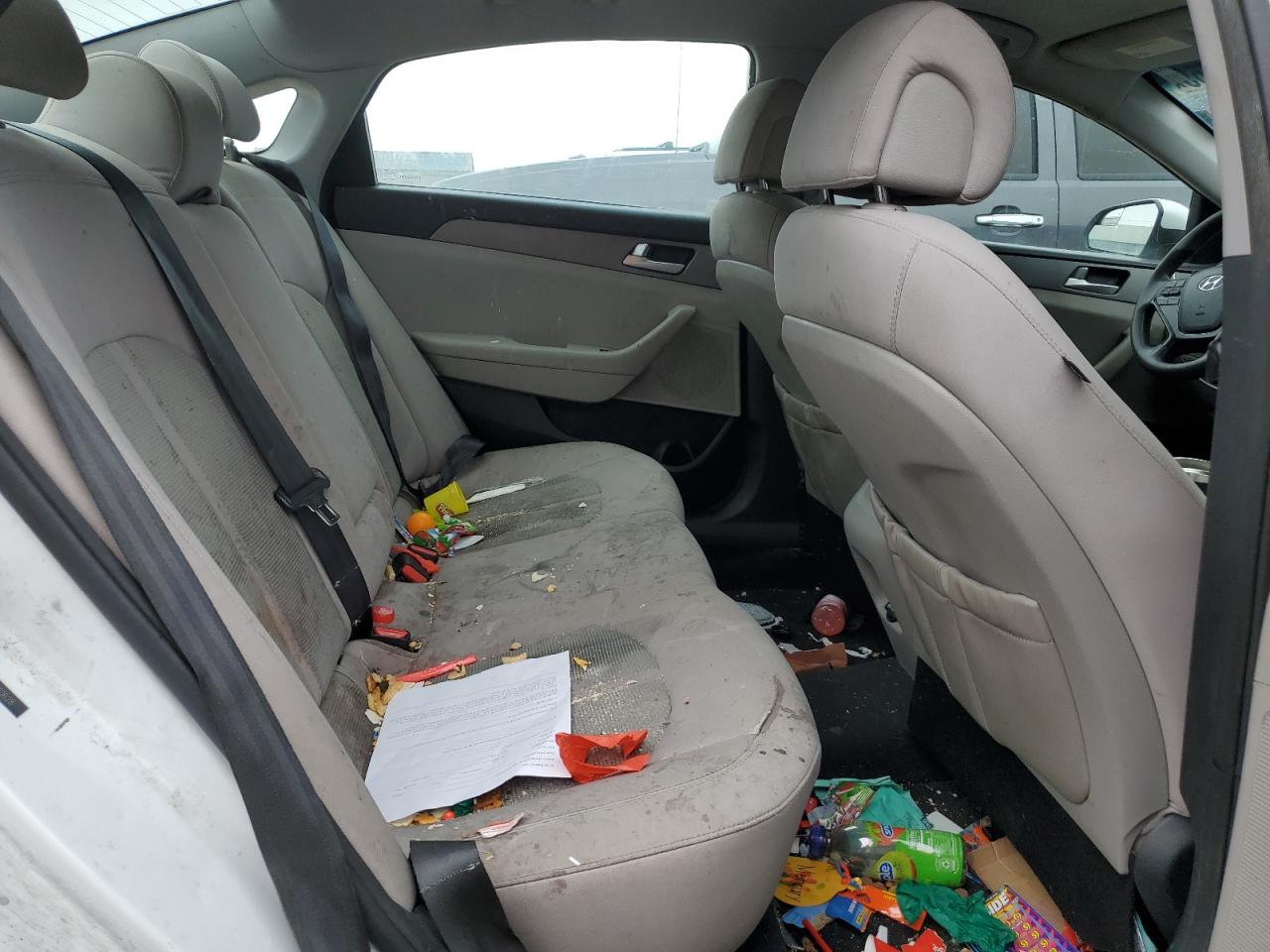 2015 Hyundai Sonata - Image 10