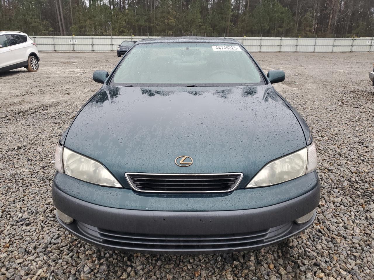 1997 Lexus ES - Image 5