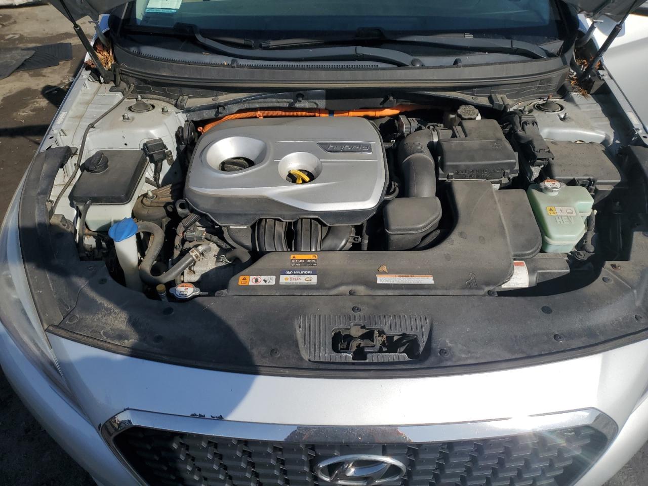 2016 Hyundai Sonata - Image 11