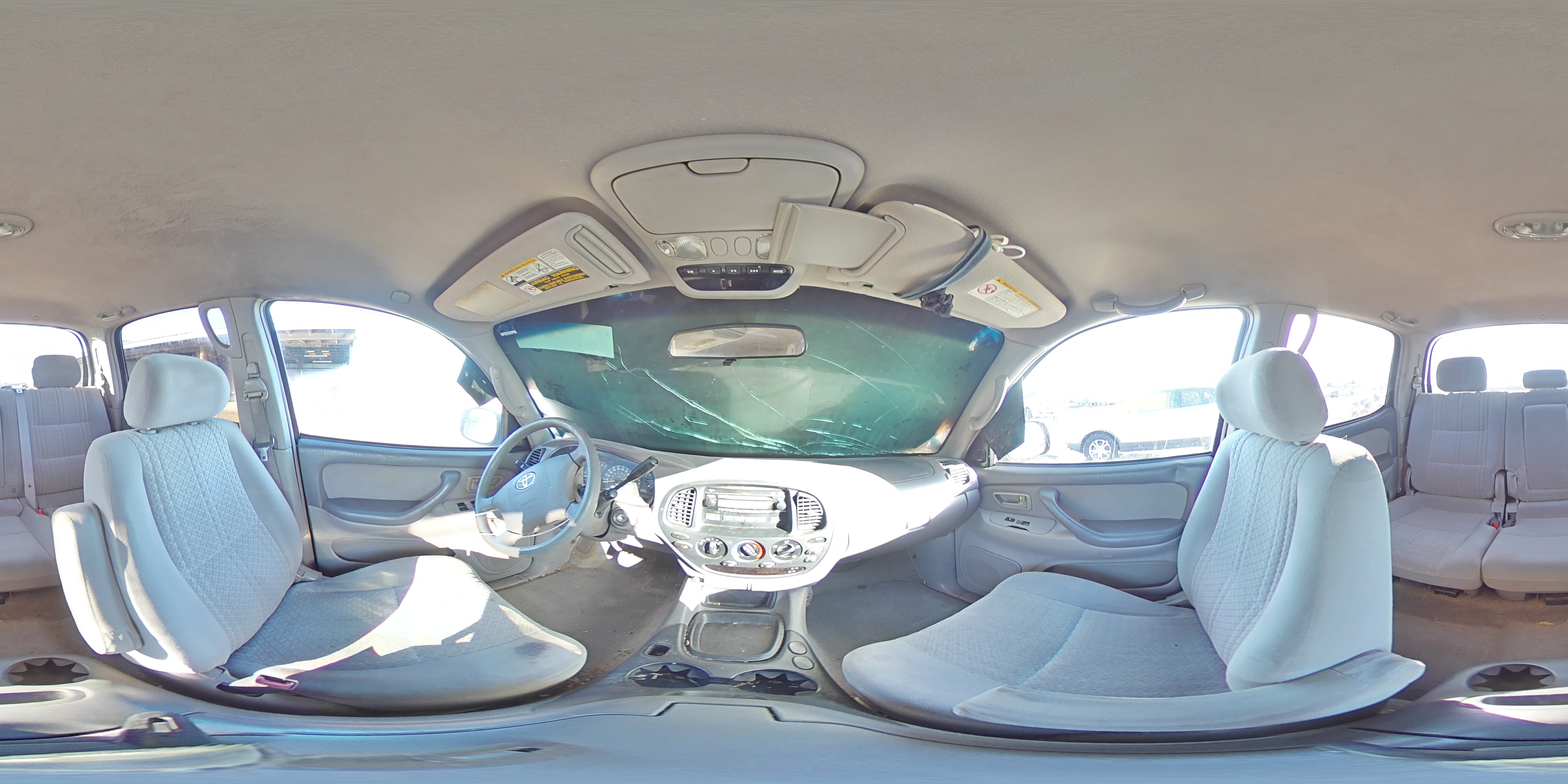 2004 Toyota Tundra - Image 12