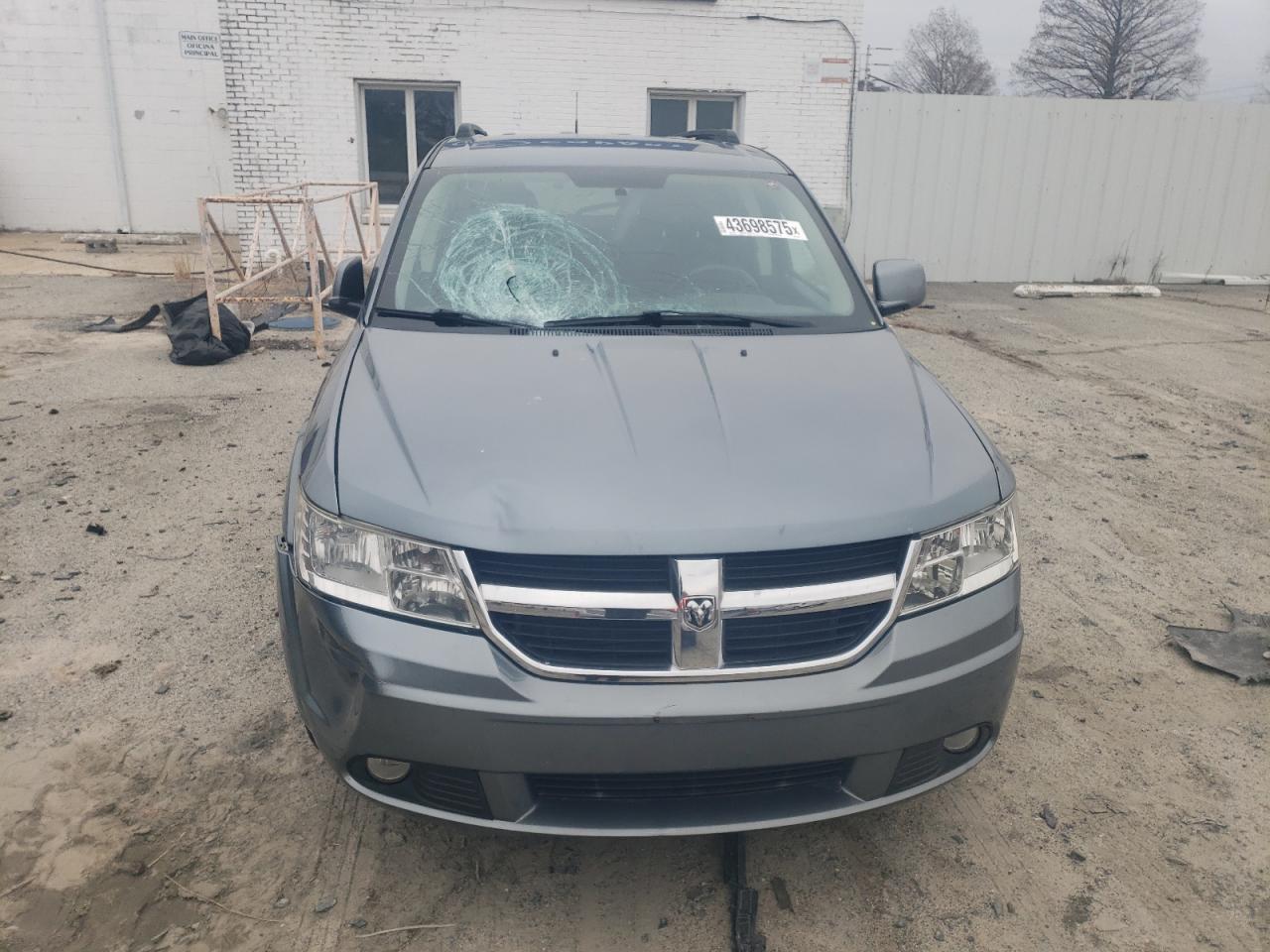 2010 Dodge Journey - Image 5