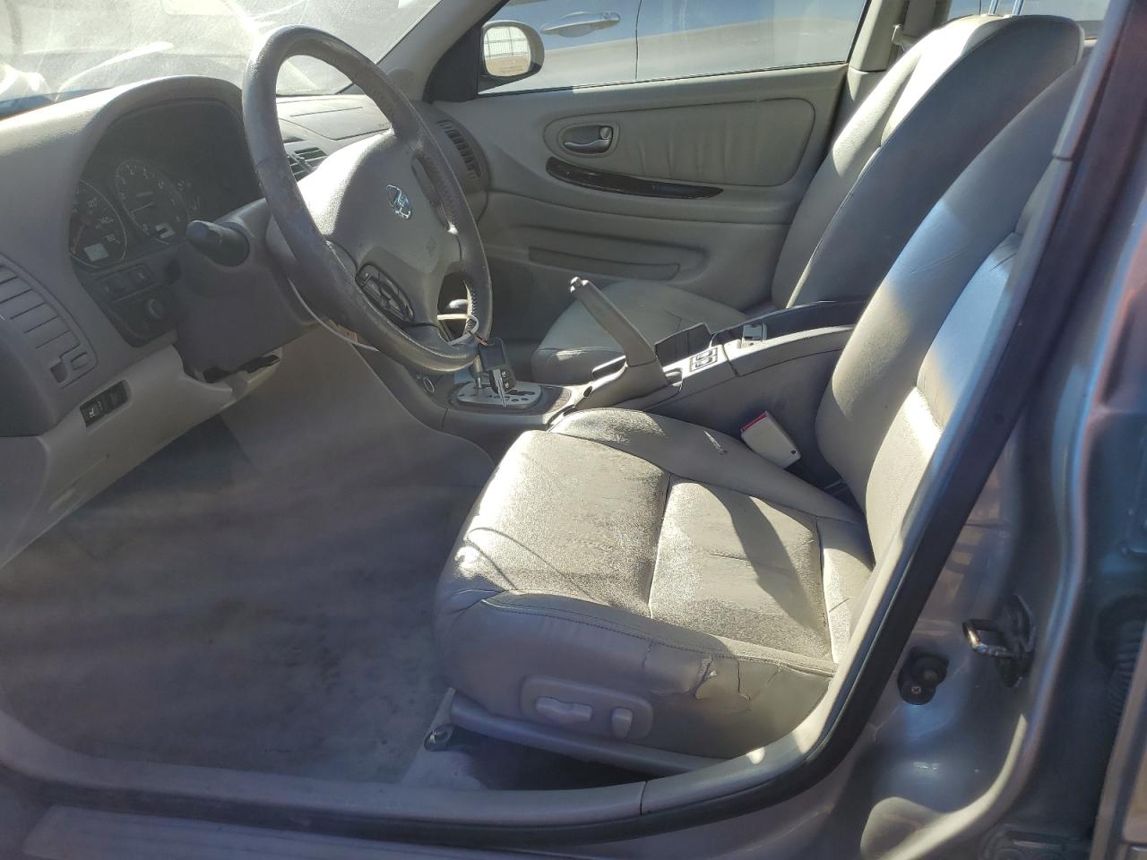 2003 Nissan Maxima - Image 7