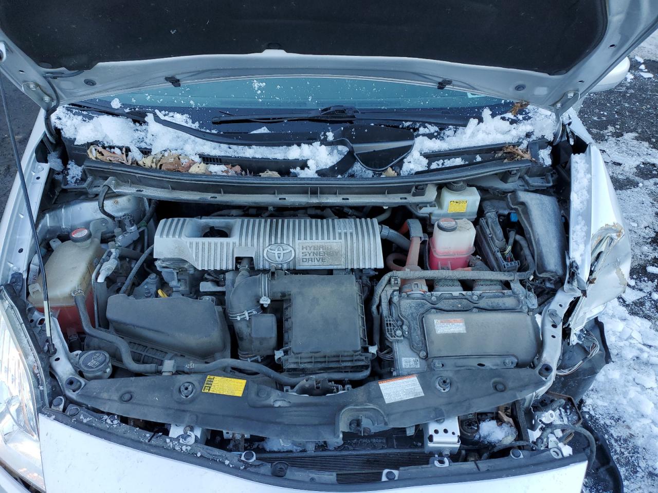 2015 Toyota Prius - Image 12