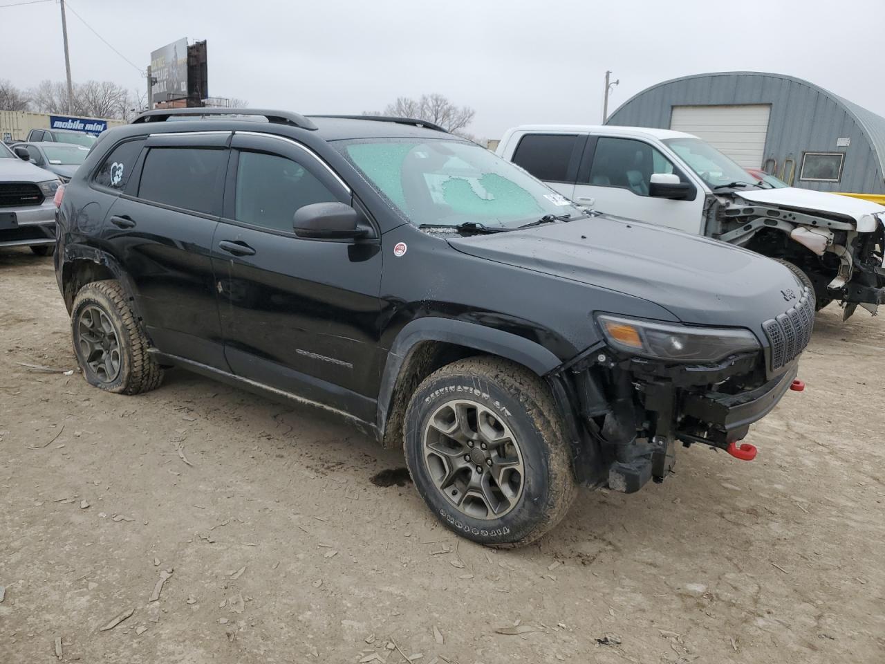 2020 Jeep Cherokee - Image 4