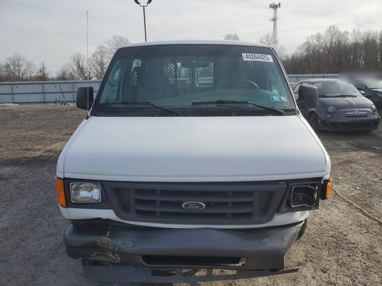 2004 Ford Econoline - Image 5
