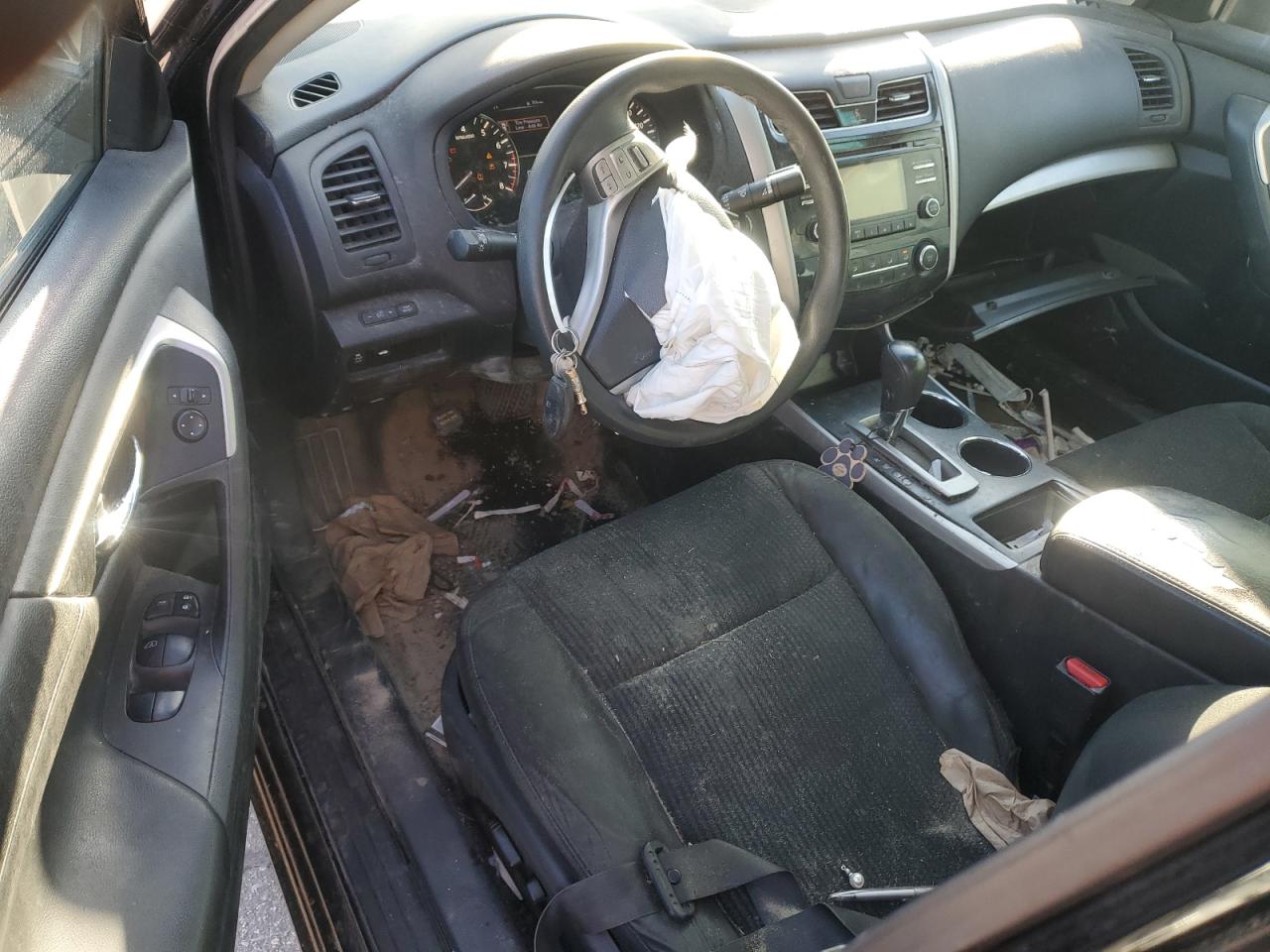 2015 Nissan Altima - Image 8