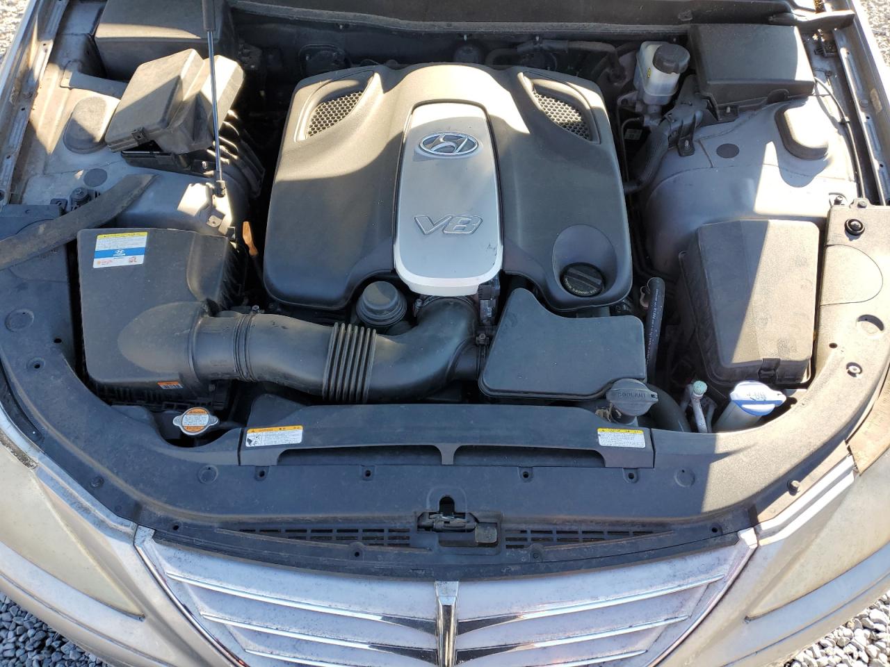 2010 Hyundai Genesis 4.6L VIN: KMHGC4DF4AU108302 Lot: 46024435
