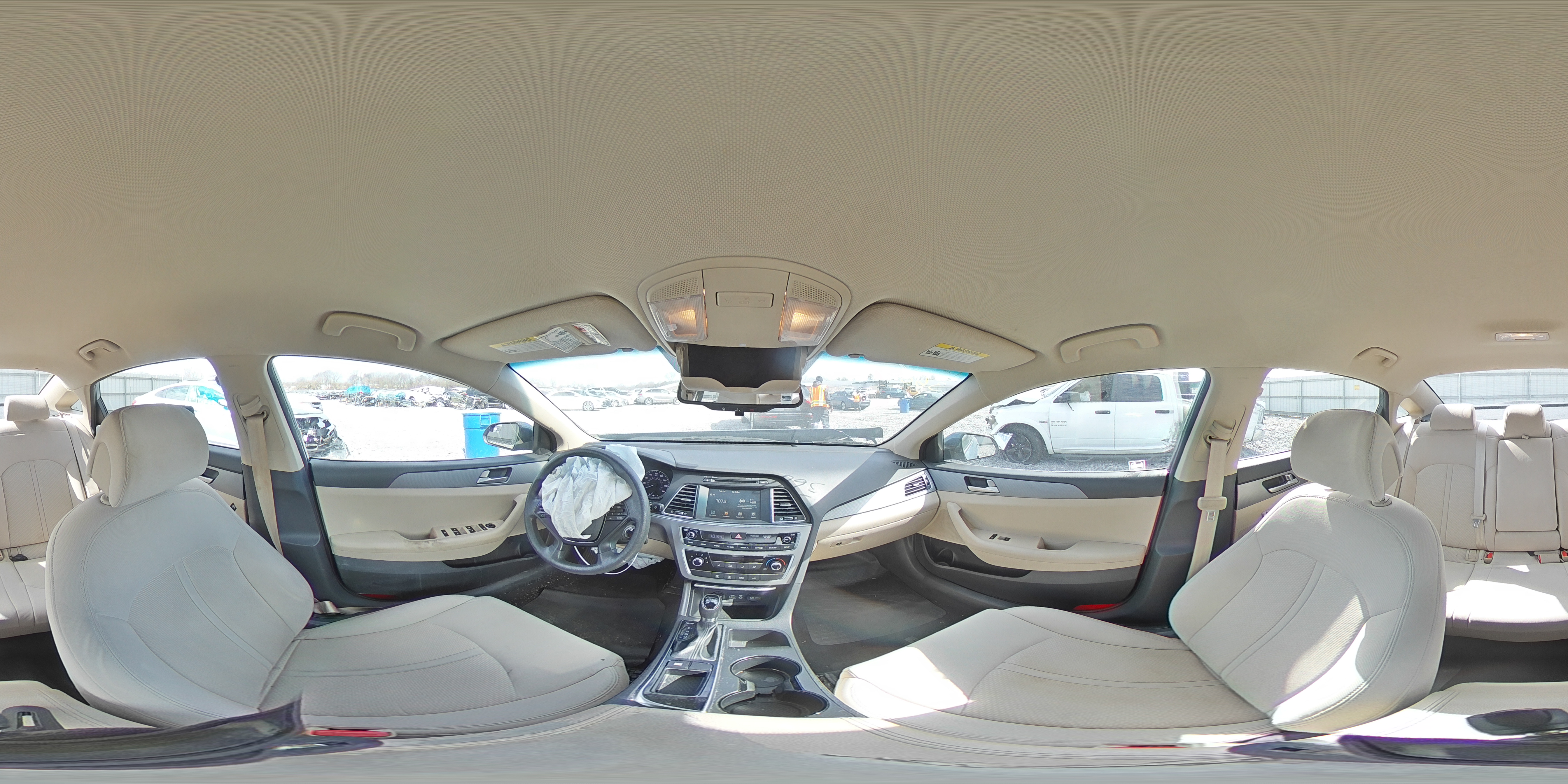 2016 Hyundai Sonata - Image 13