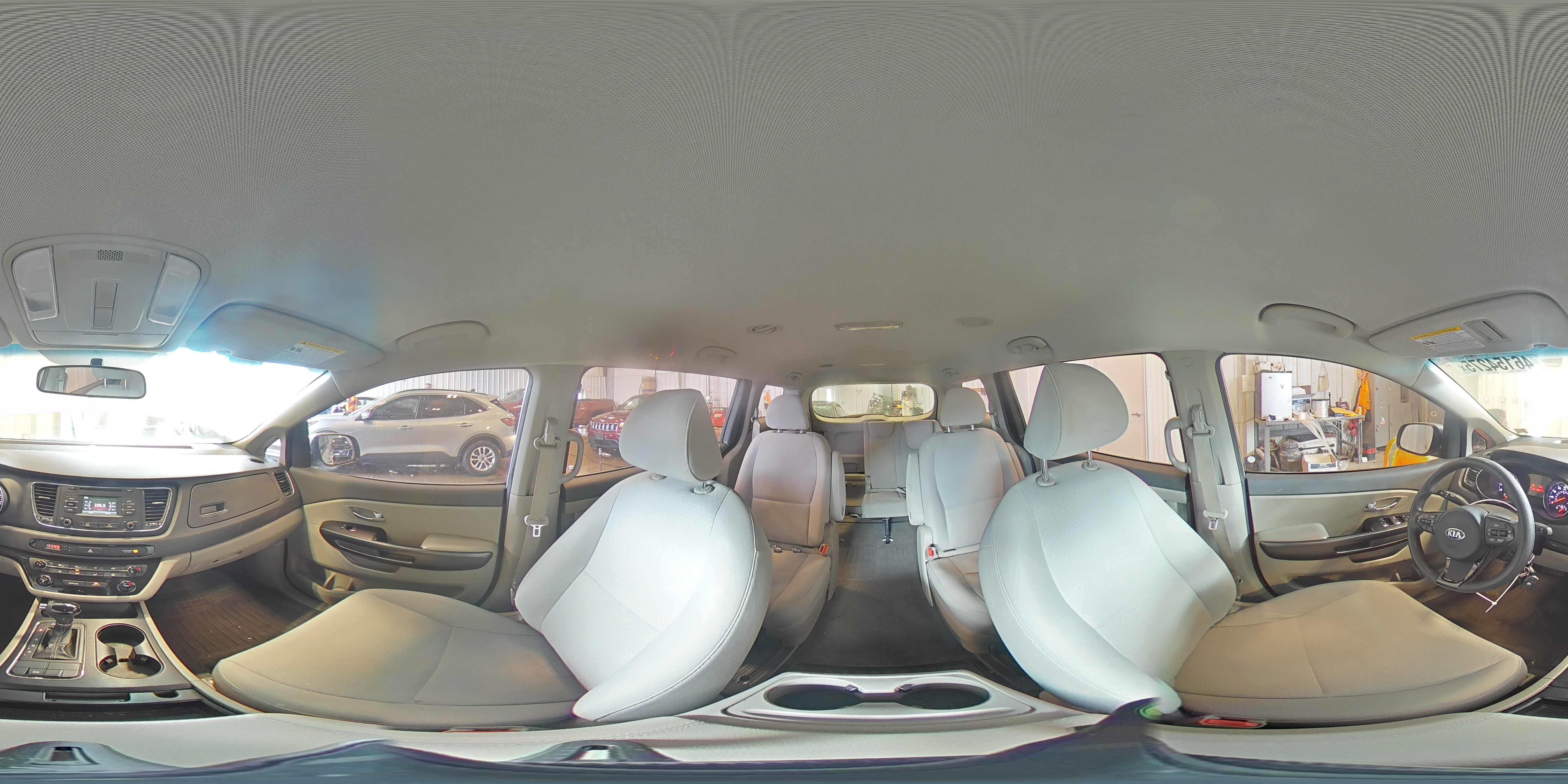 2016 Kia Sedona - Image 15