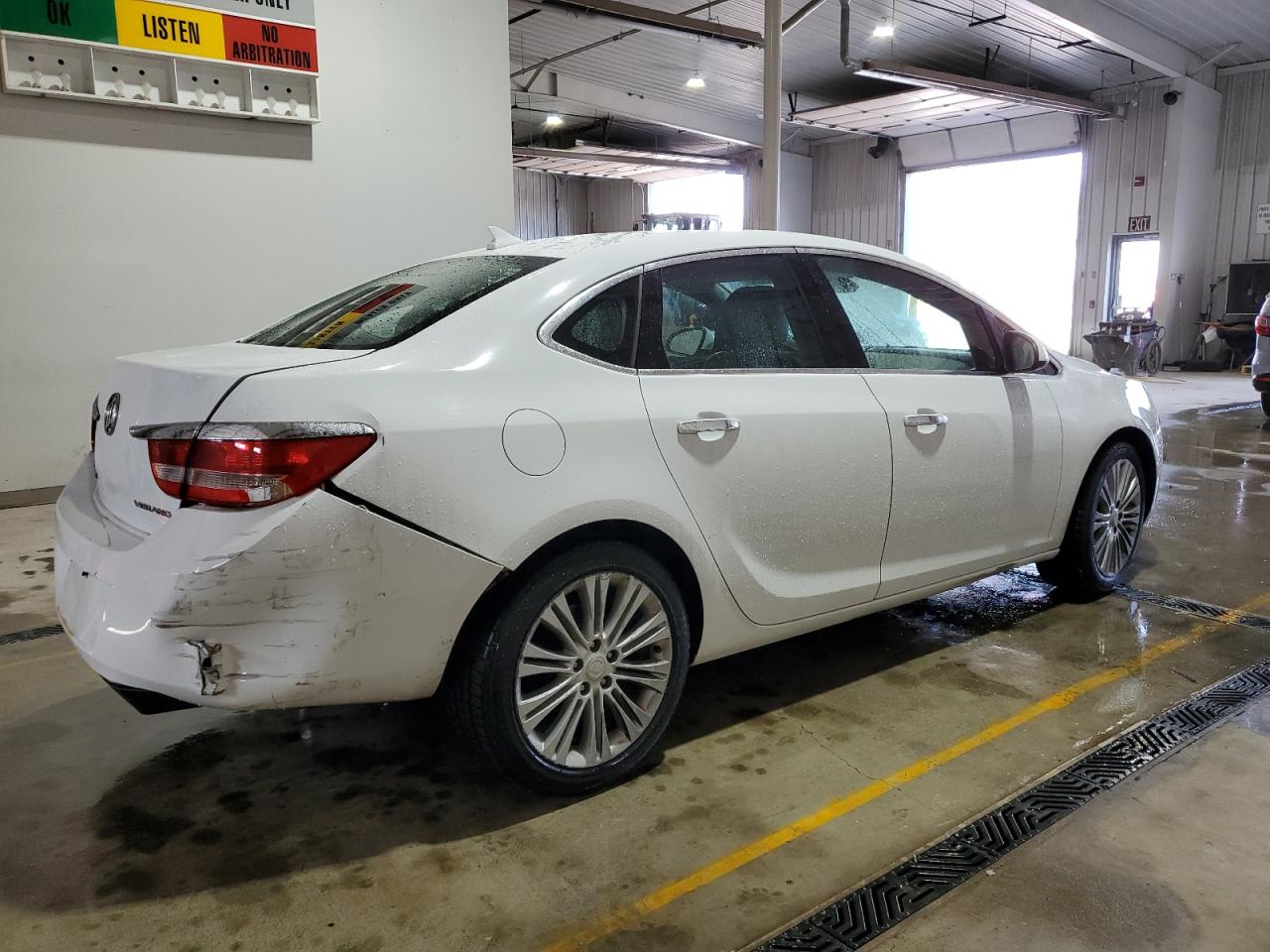 2013 Buick Verano - Image 3
