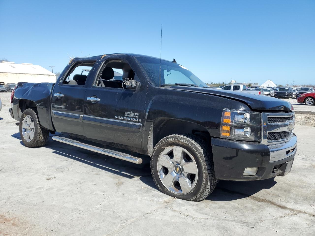 2009 Chevrolet Silverado - Image 4