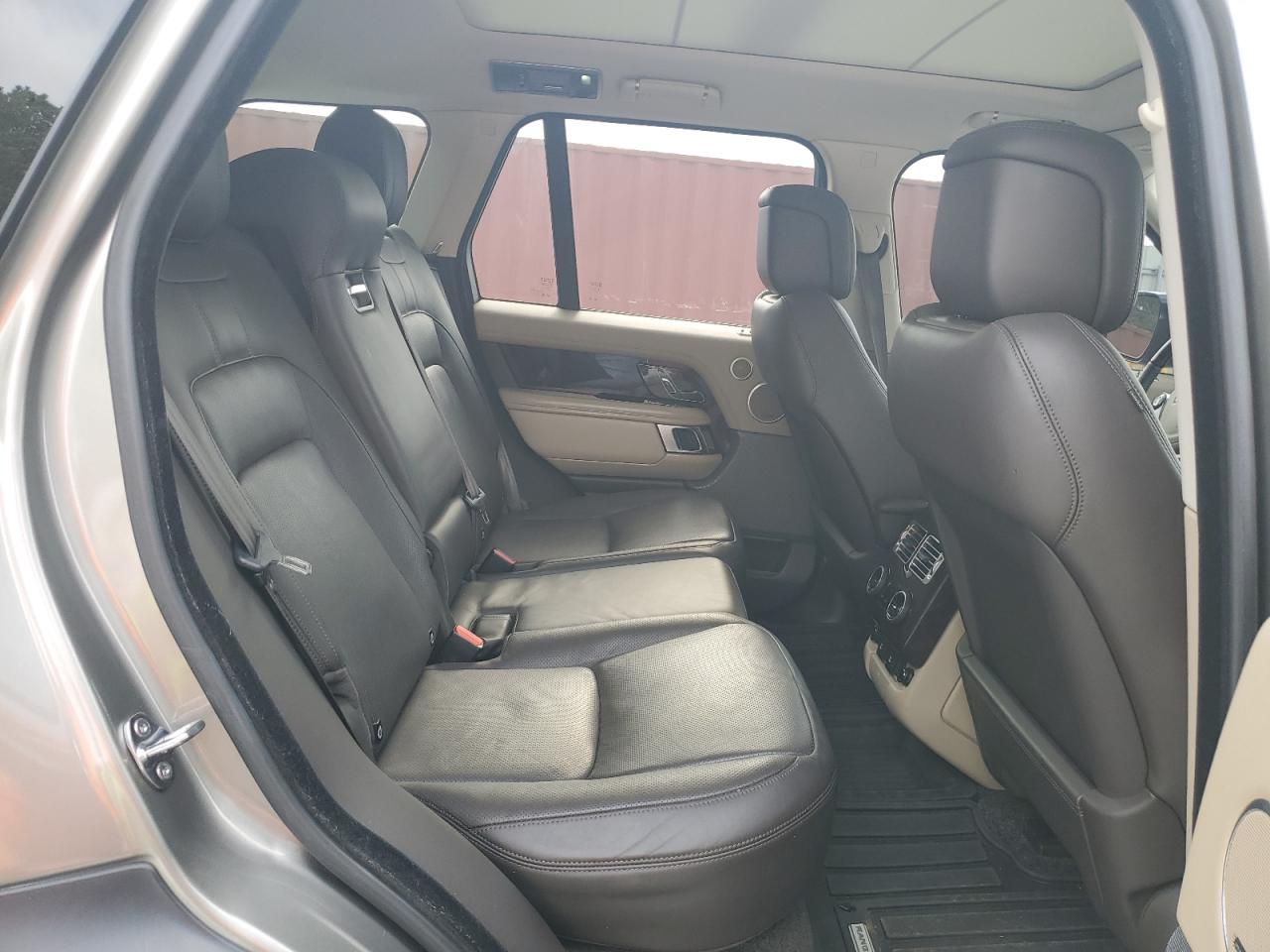 2019 Land Rover Range Rover - Image 11
