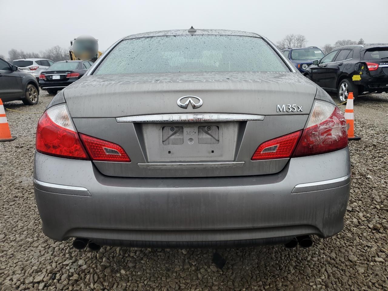 2008 Infiniti M - Image 6