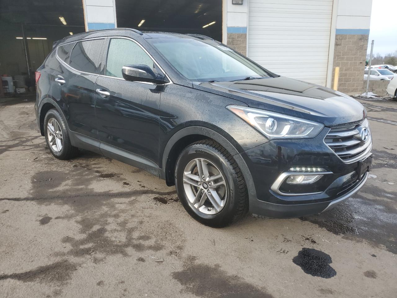2017 Hyundai Santa Fe - Image 4