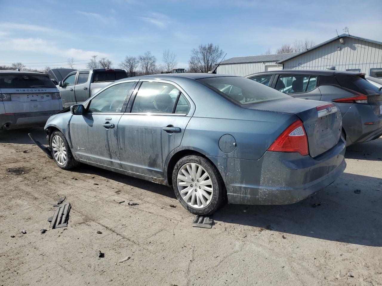 2011 Ford Fusion - Image 2