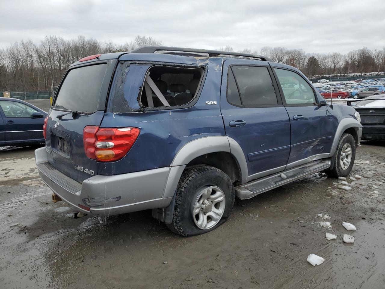 2004 Toyota Sequoia - Image 3