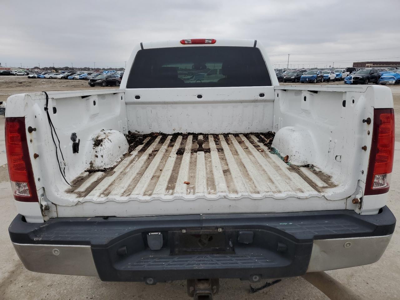 2007 GMC Sierra - Image 6