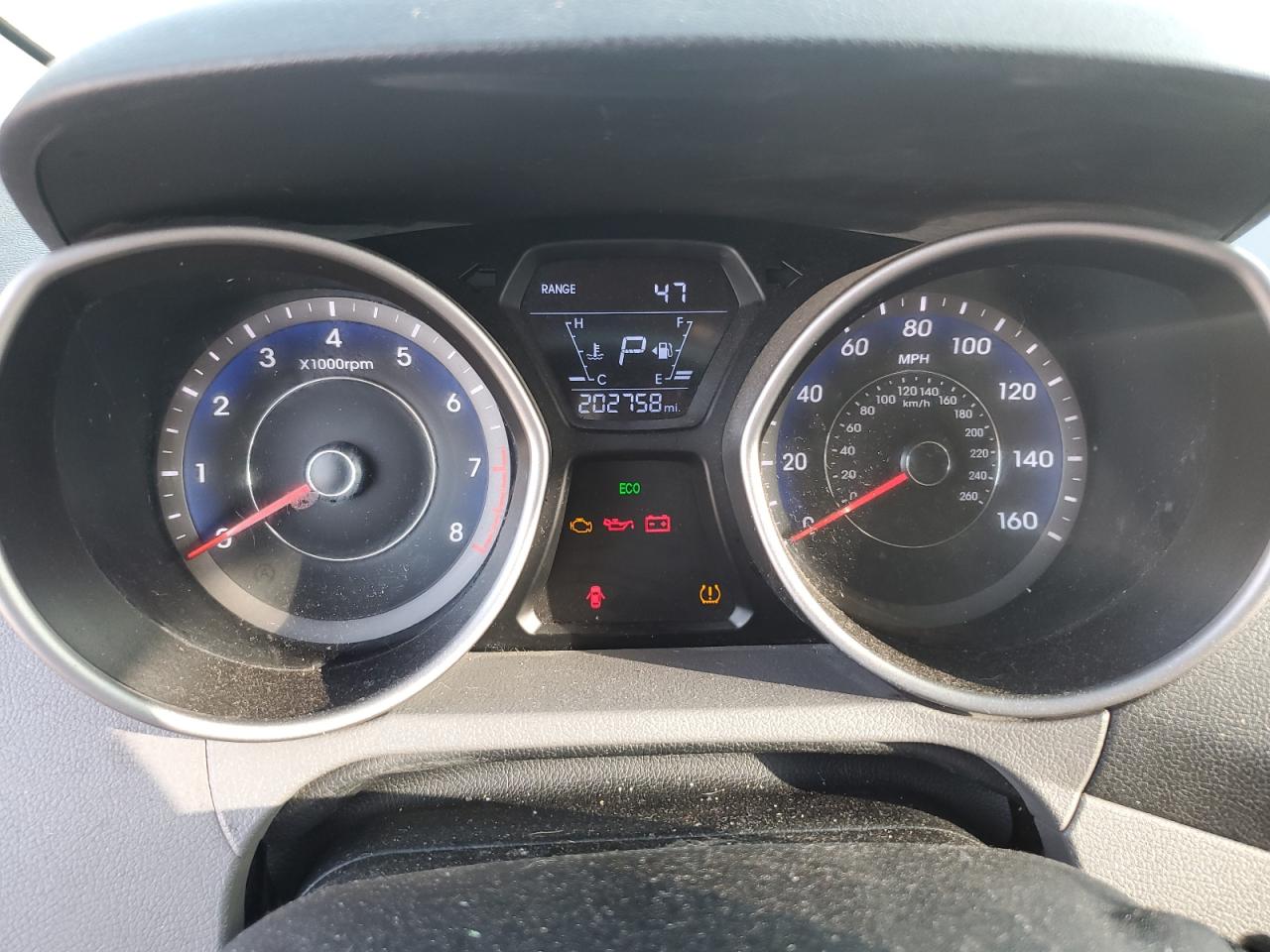 2014 Hyundai Elantra - Image 9