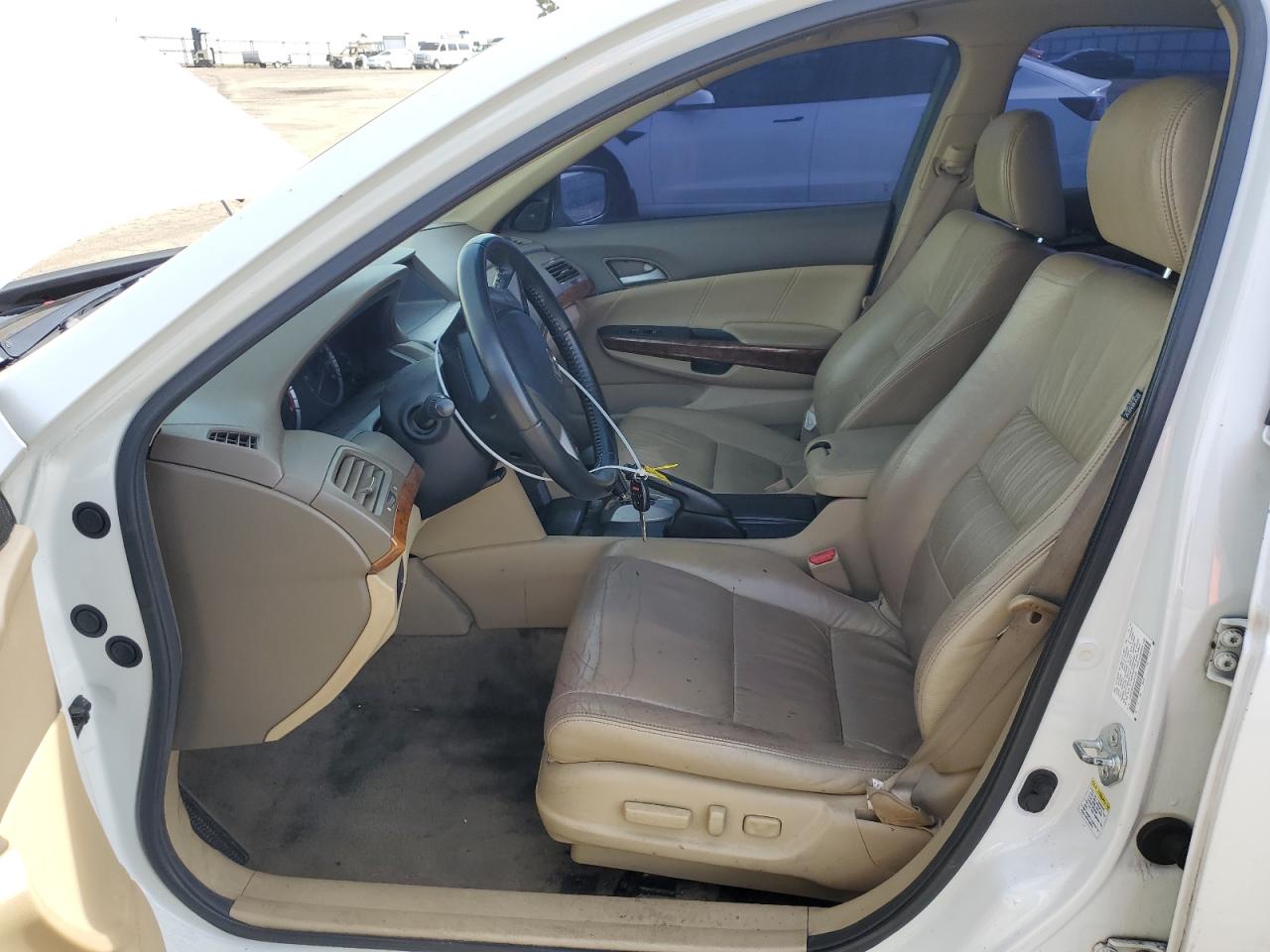 2010 Honda Accord - Image 7