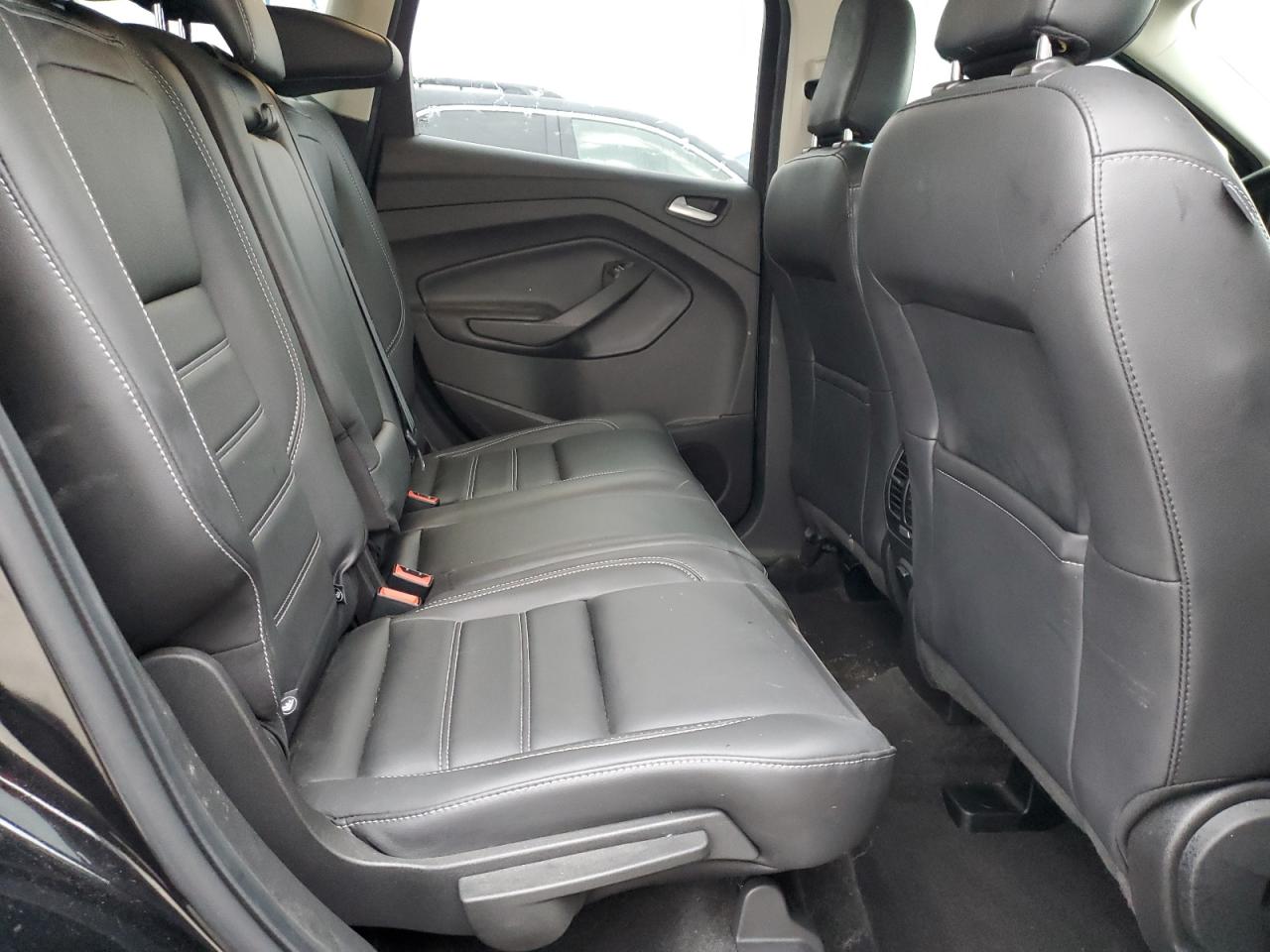 1FMCU9HD2KUB99945 FORD ESCAPE 2019
