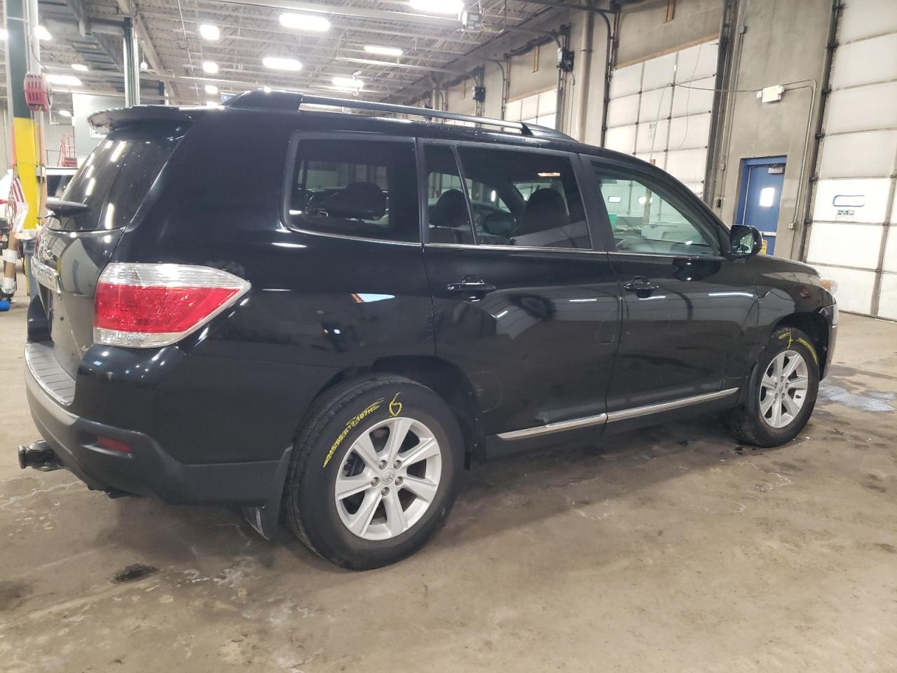 2013 Toyota Highlander - Image 3