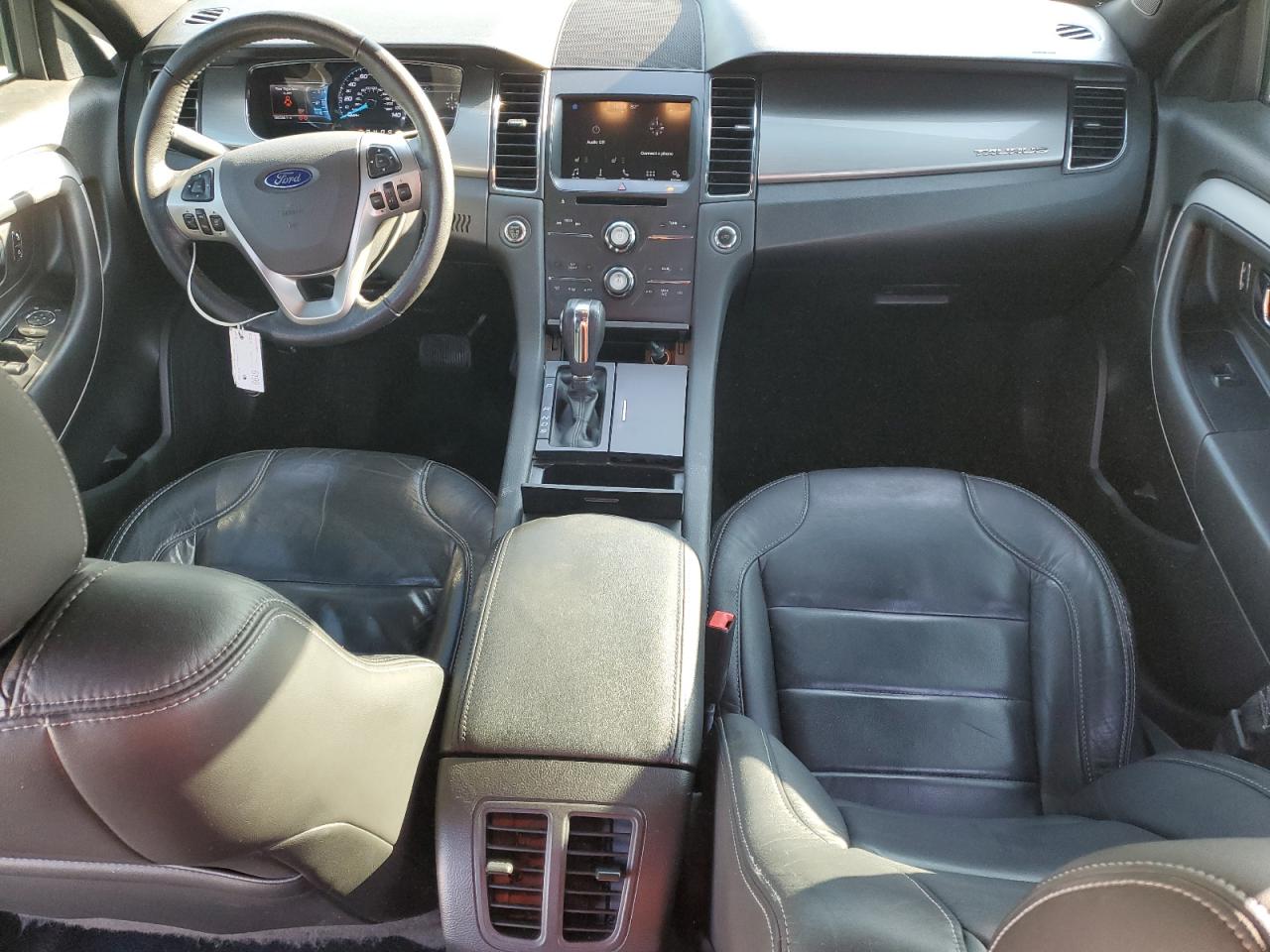 2016 Ford Taurus - Image 8