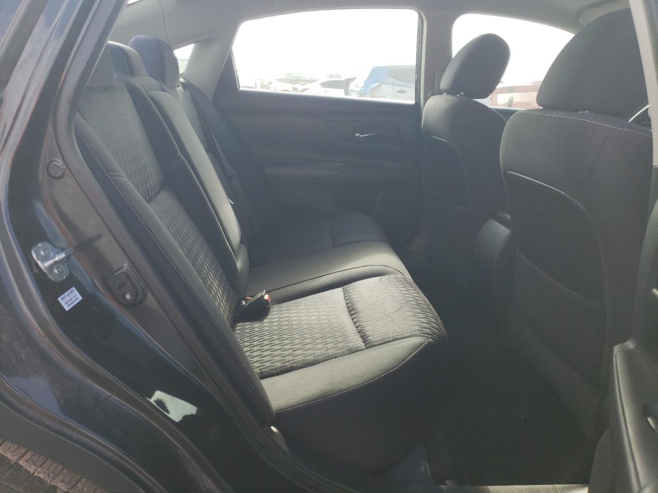 2016 Nissan Altima - Image 10