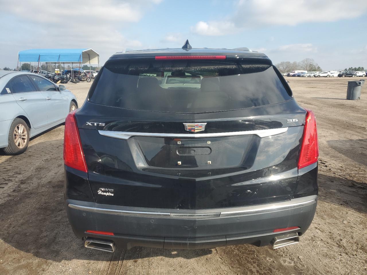 2019 Cadillac XT5 - Image 6