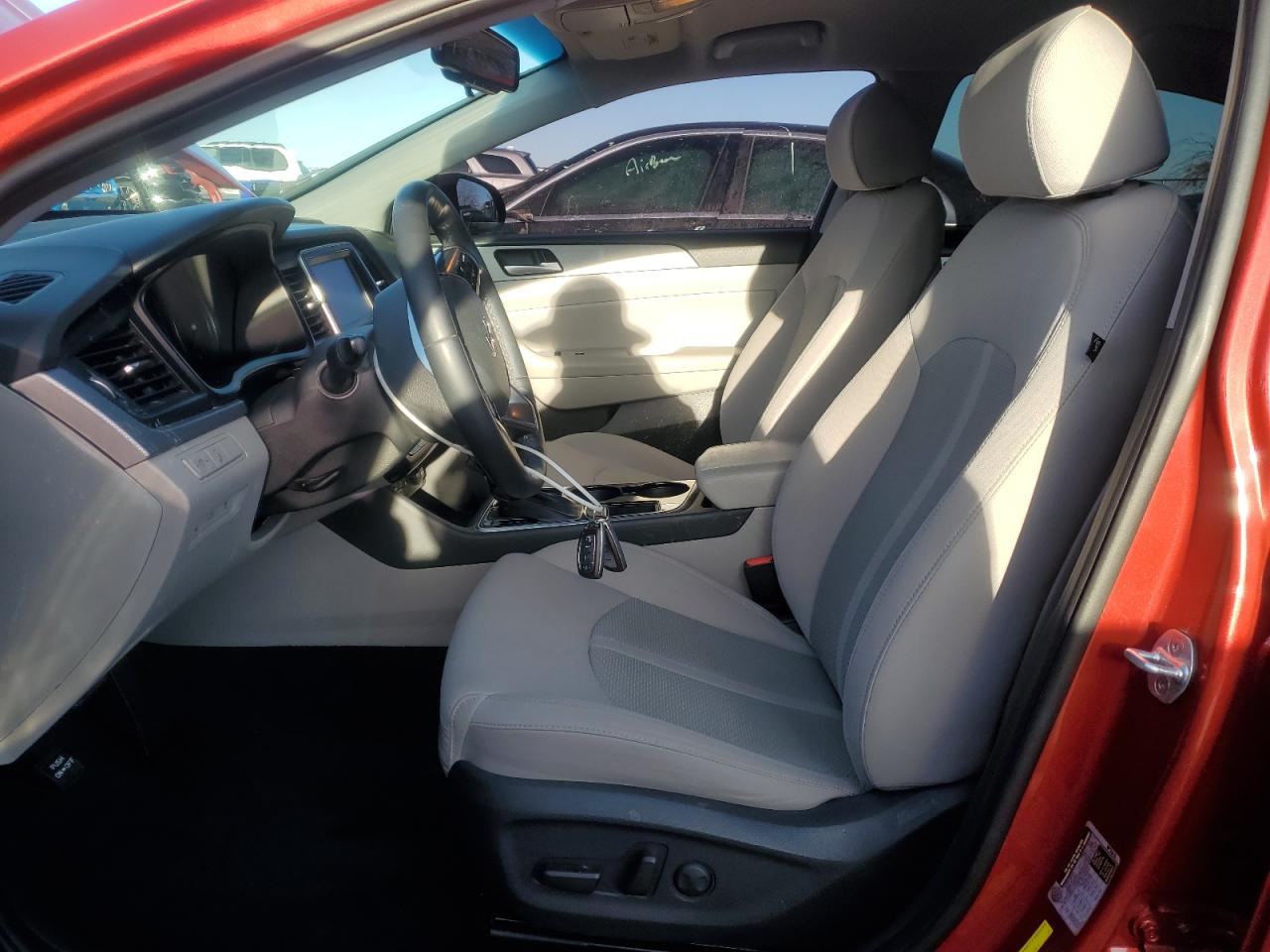 2018 Hyundai Sonata - Image 7