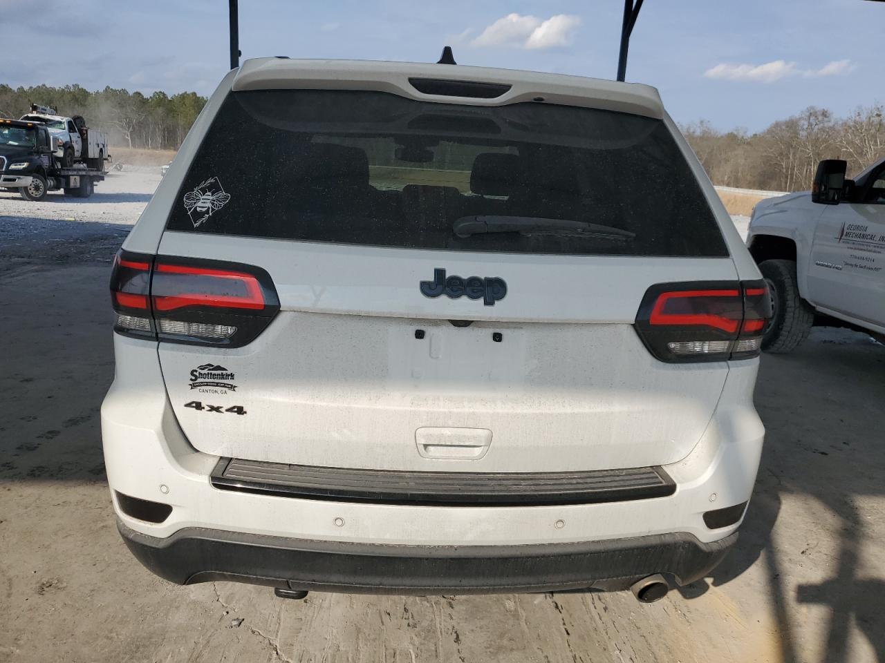2018 Jeep Grand Cherokee - Image 6