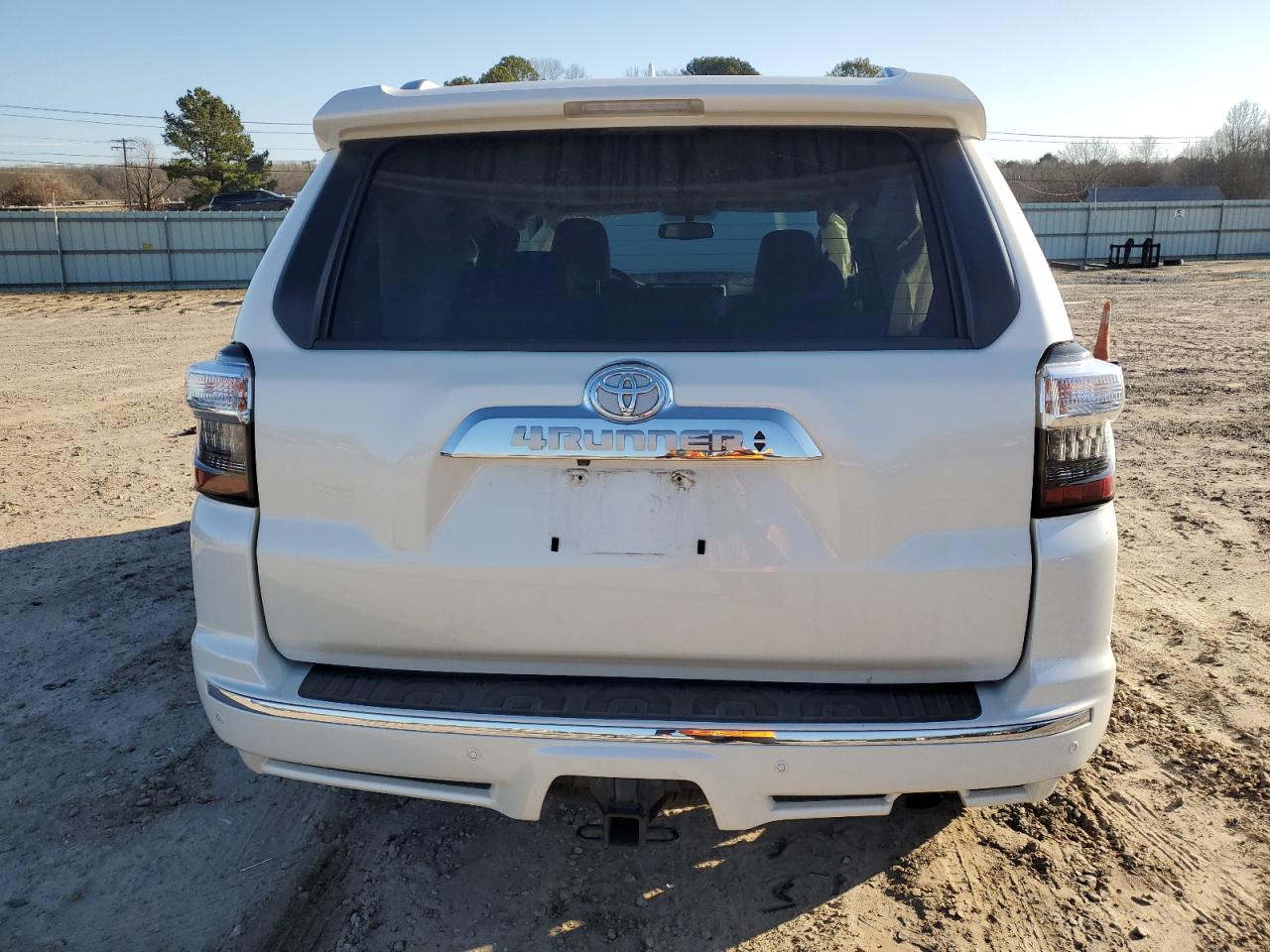 2016 Toyota 4Runner - Image 6