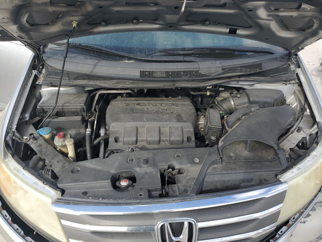 2011 Honda Odyssey - Image 12