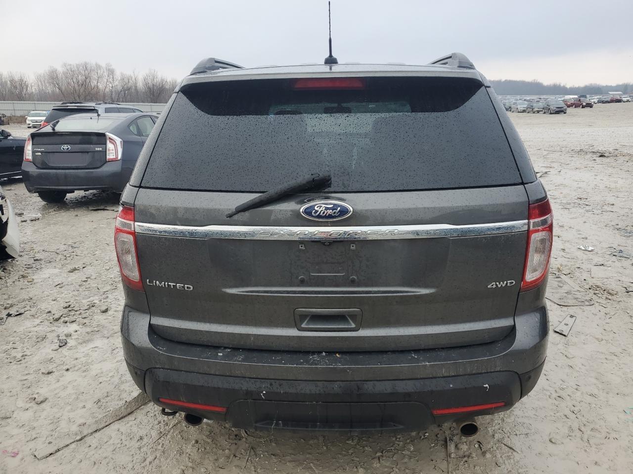 2015 Ford Explorer - Image 6