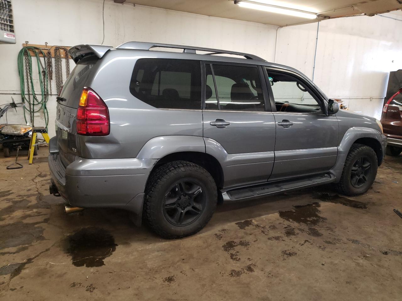 2004 Lexus GX - Image 3