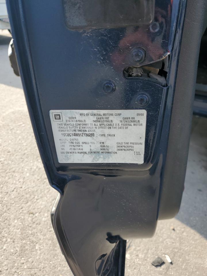 2001 Chevrolet Silverado - Image 12