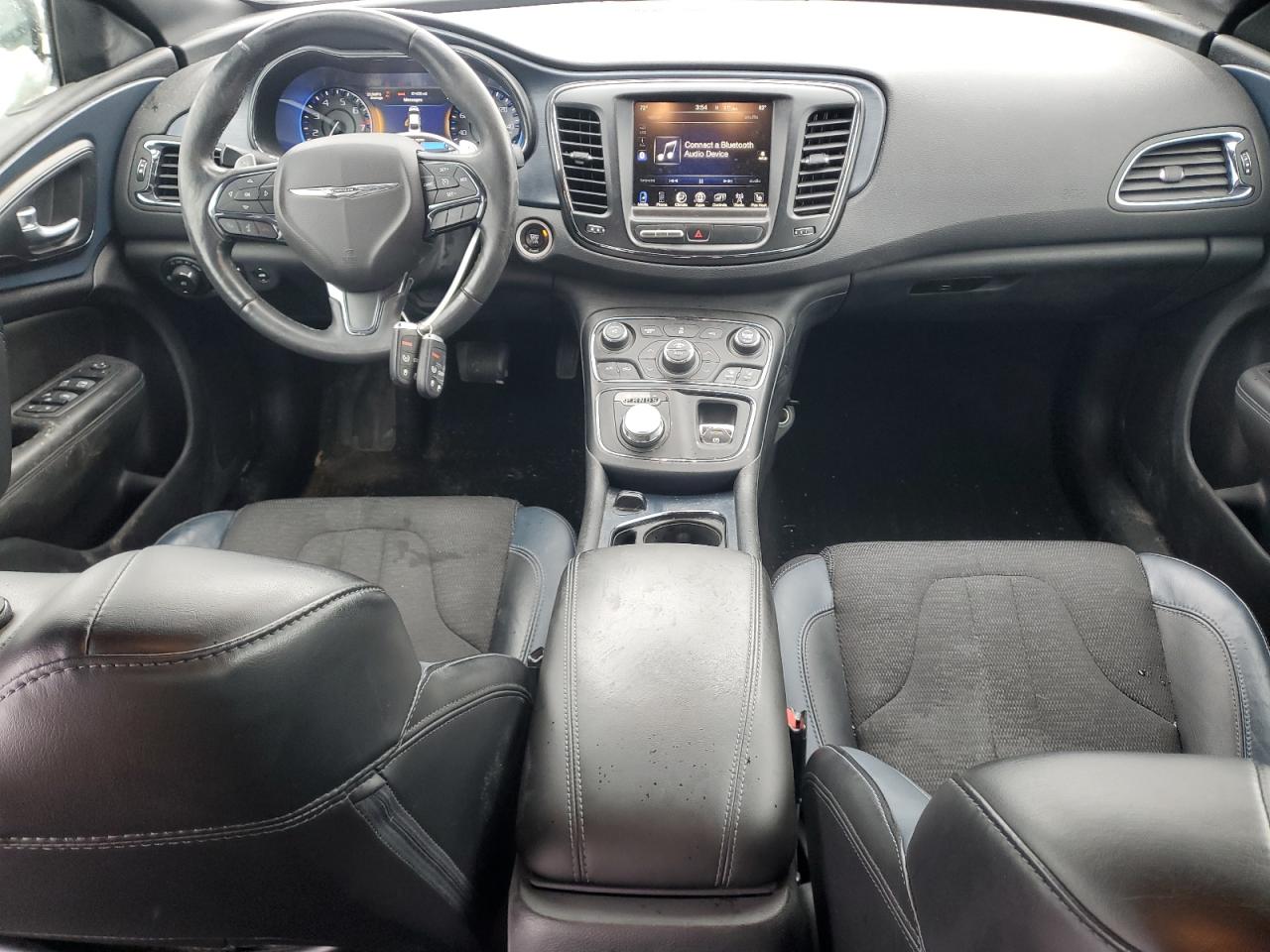 2016 Chrysler 200 - Image 8