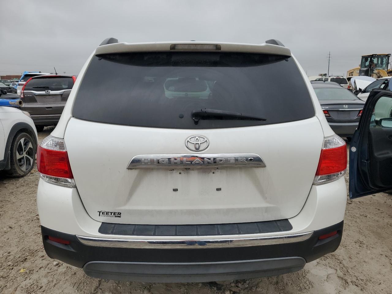 2011 Toyota Highlander - Image 6