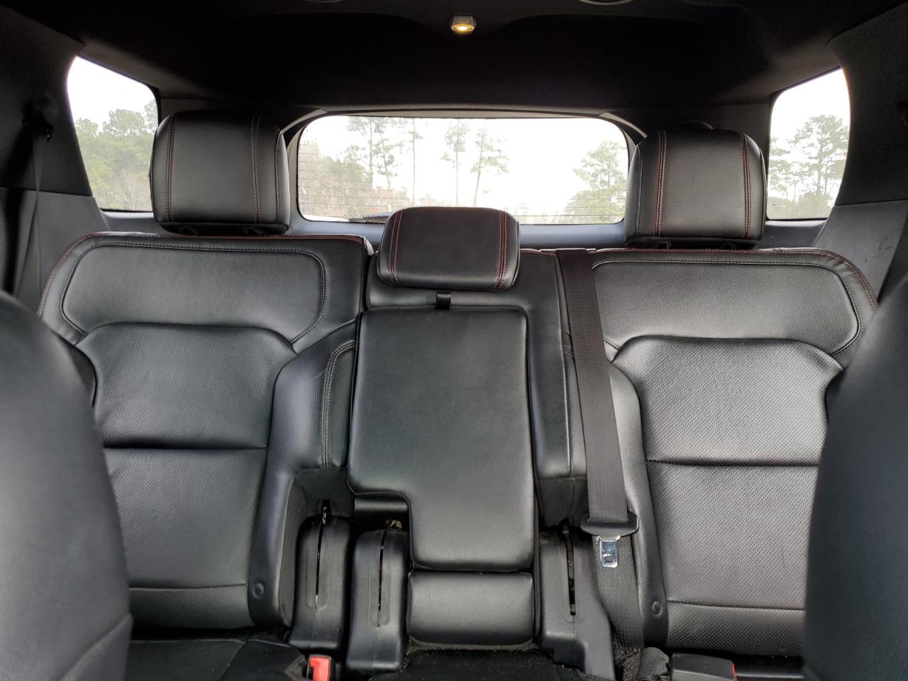 2016 Ford Explorer - Image 10