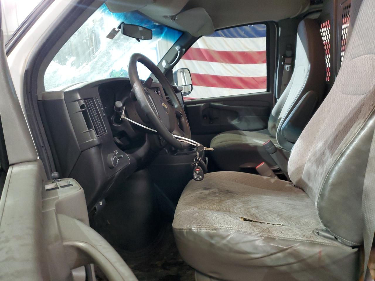 2014 Chevrolet Express - Image 7