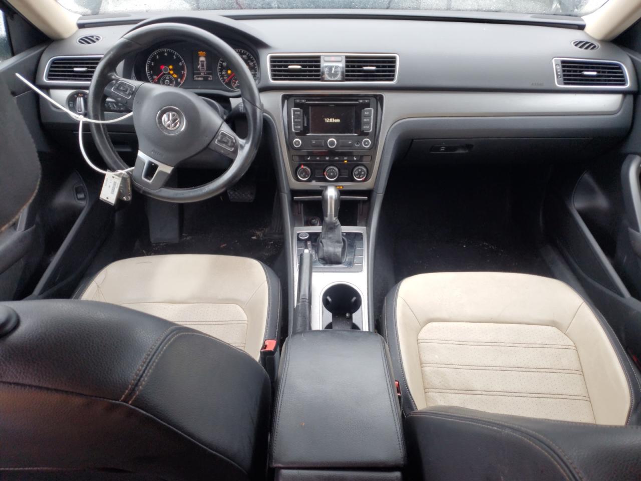 2015 Volkswagen Passat - Image 8