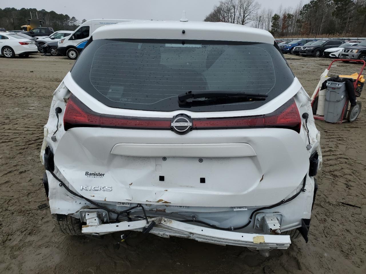 2022 Nissan Kicks - Image 6