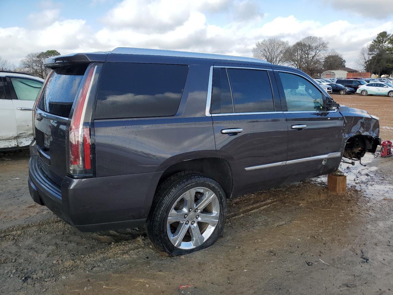 2016 Cadillac Escalade - Image 3