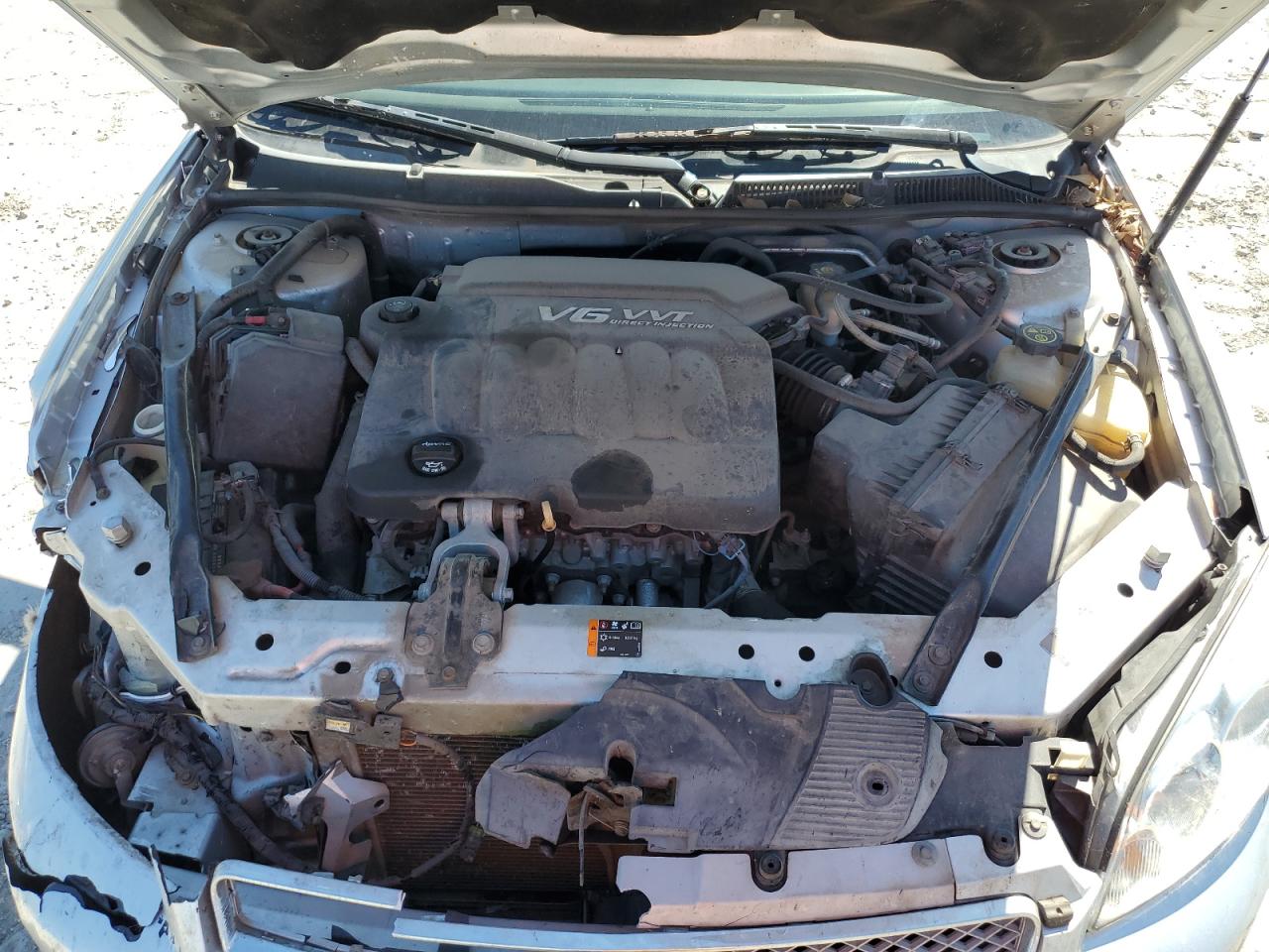 2014 Chevrolet Impala - Image 12