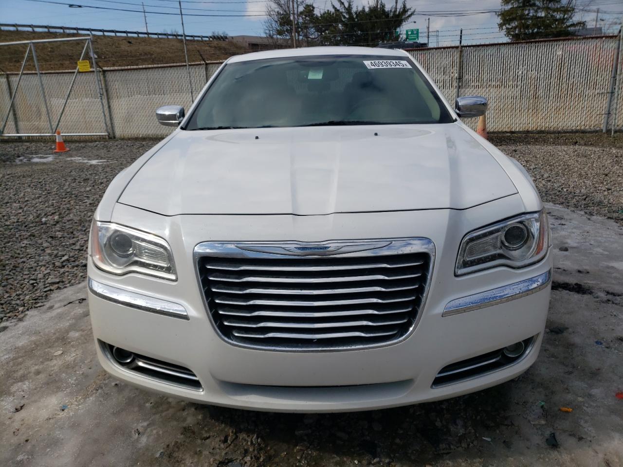 2012 Chrysler 300 - Image 5
