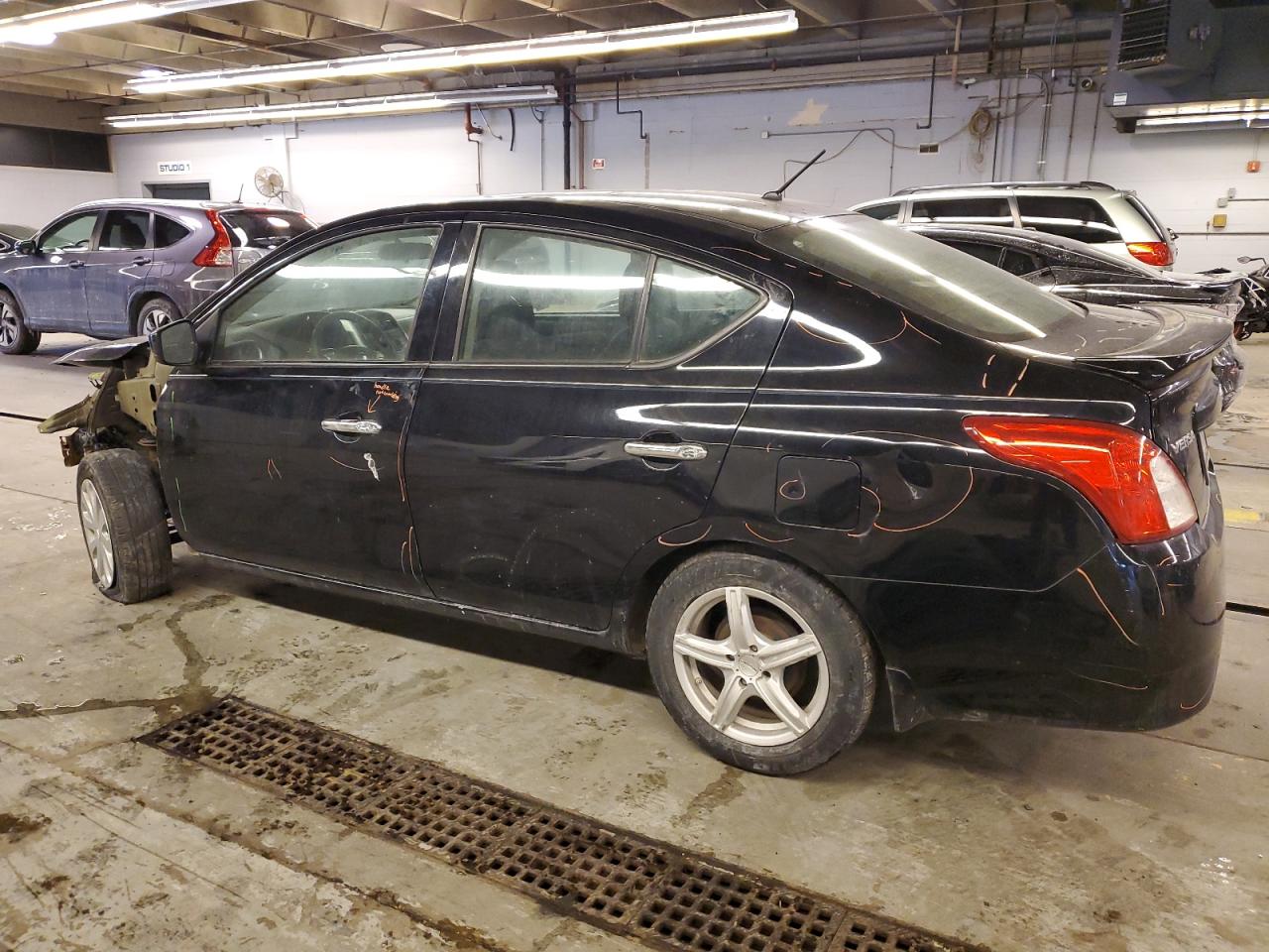 2015 Nissan Versa - Image 2